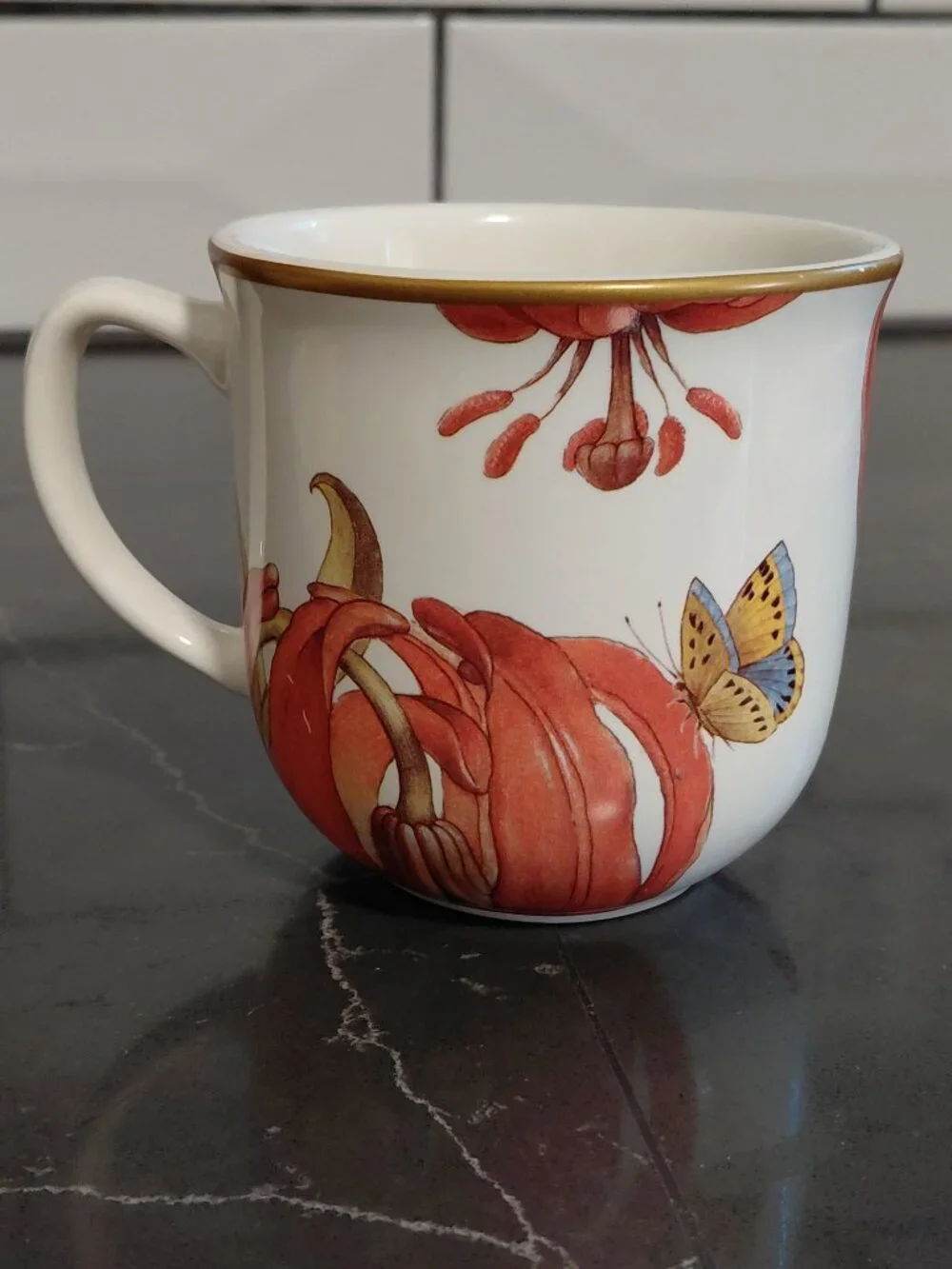 Two Williams Sonoma “Jardin Des Fleurs” Coffee Cups